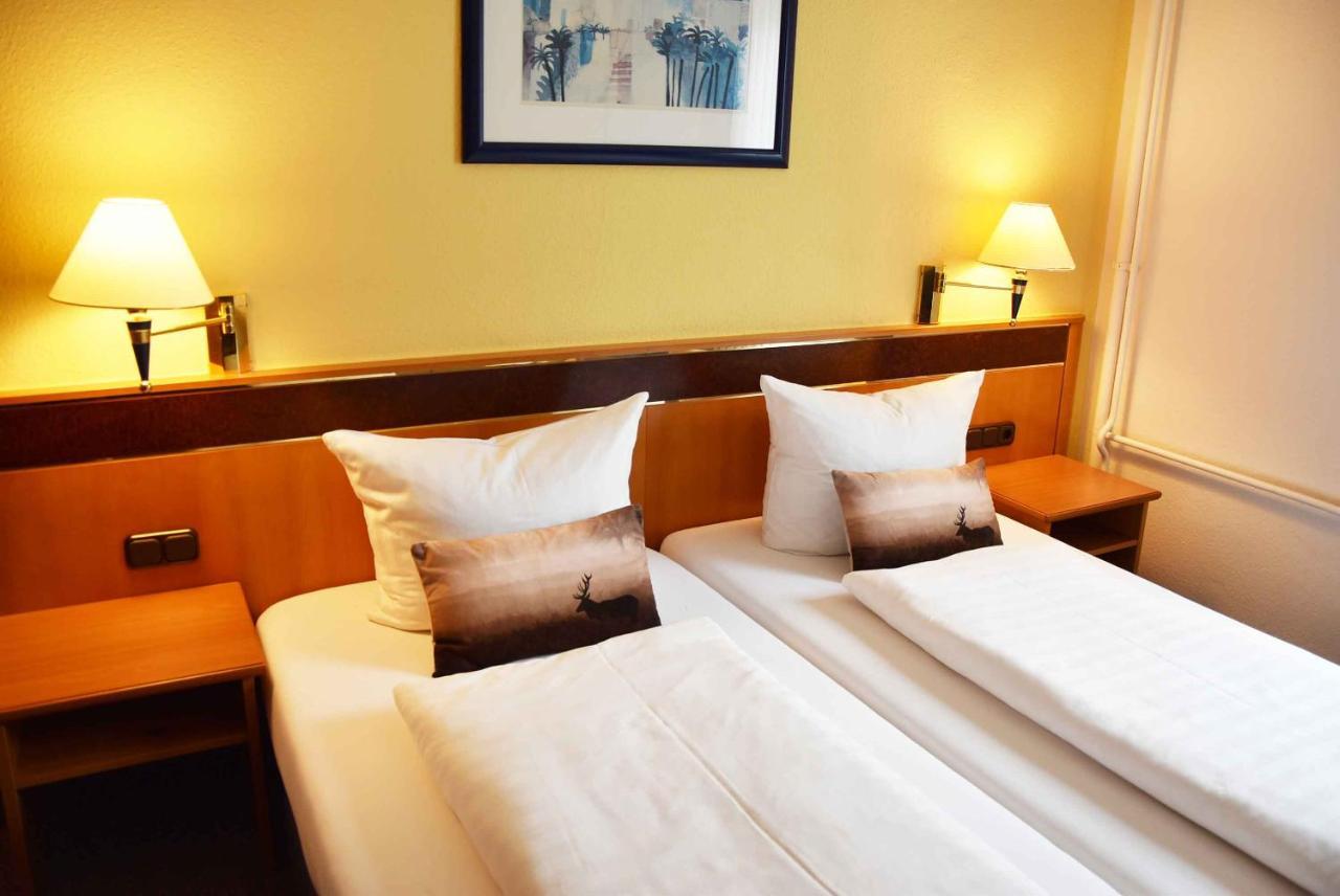 Landhotel Zum Hirsch Unterweissbach Ngoại thất bức ảnh