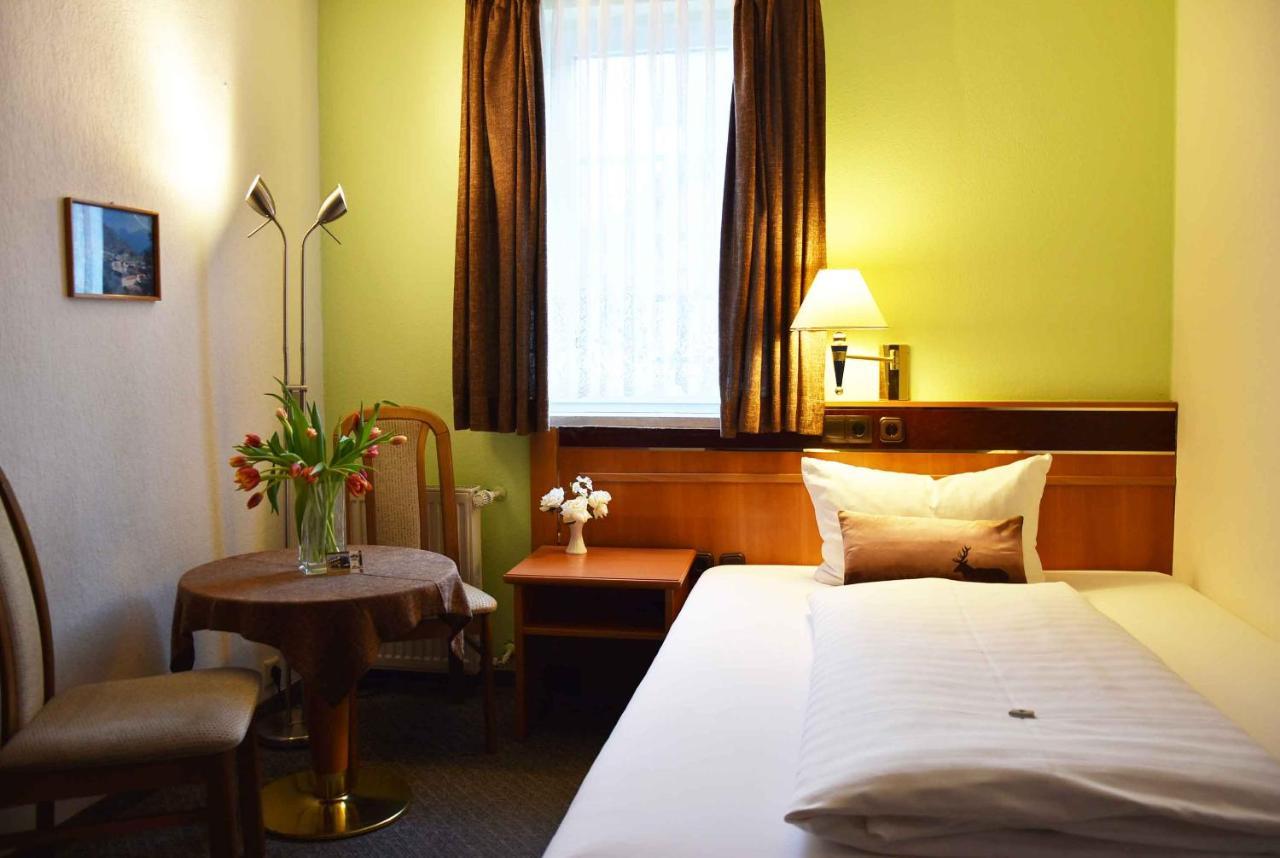 Landhotel Zum Hirsch Unterweissbach Ngoại thất bức ảnh